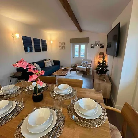 Apartment Rare 3 Bedroom 2 Bath Modern With Views In Old Center