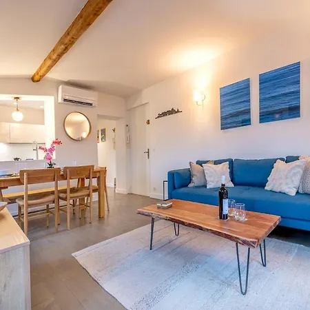 Rare 3 Bedroom 2 Bath Modern With Views In Old Center *